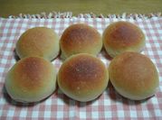 A picture of yeast rolls