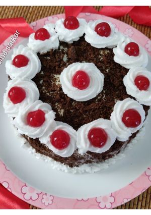 A picture of Black forest ice cream cake.