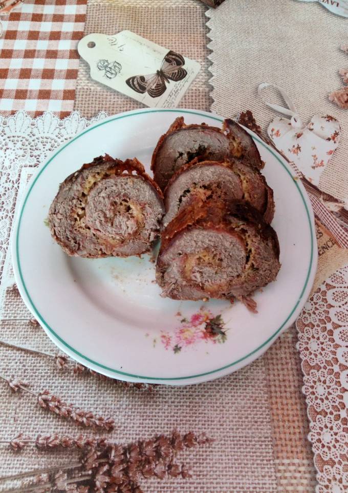 Рулет із гусячої грудинки