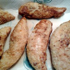 A picture of parmesan pan chicken.