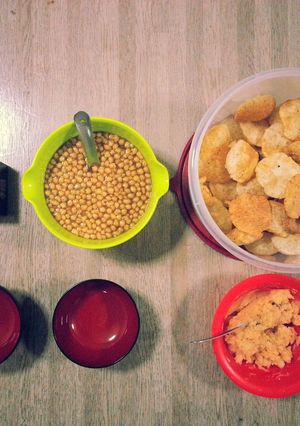 A picture of Pani Puri / Gol Gappa / Puchka - Indian Street Food.