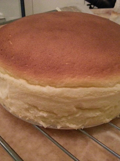 A picture of Japanese cotton cheesecake.