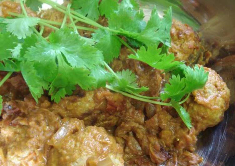 Simple Way to Prepare Ultimate Chicken Kofta: Indian Curry with Chicken Meatballs