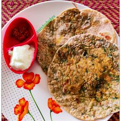 A picture of Oil Free Besan Palak Paratha.