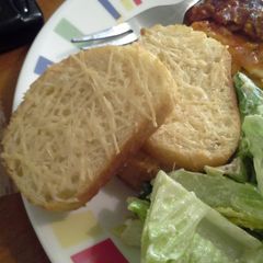 A picture of Kid-size garlic bread.