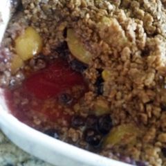 A picture of Peach Blueberry Crumble.
