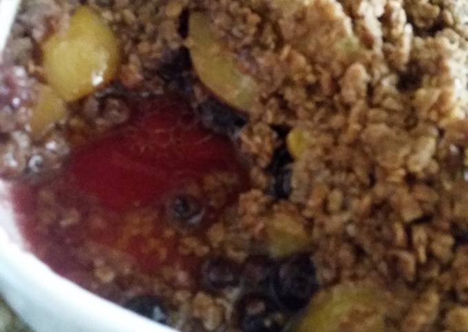 Recipe of Speedy Peach Blueberry Crumble