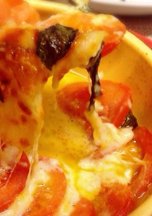 A picture of Tomato and Mozzarella Oven Bake.