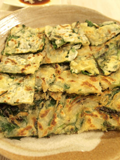 A picture of Crisp & Chewy Simple Chijimi (Pajeon) with Chinese Chives.
