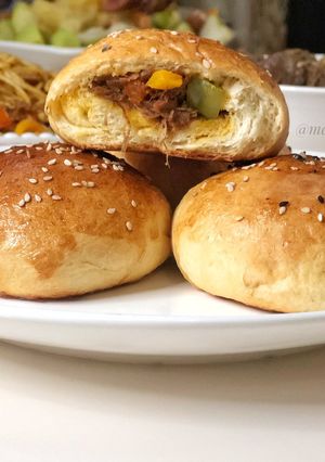 A picture of Spicy meat bun.