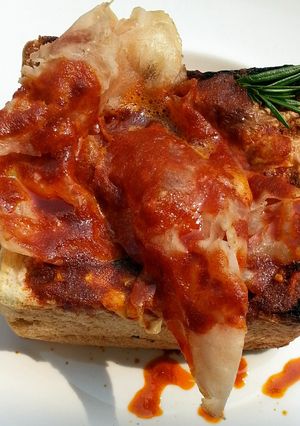 A picture of Breakfast in Bread.