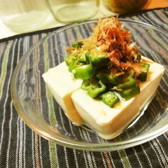 A picture of Okra and Umeboshi Cold Tofu *.