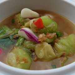 A picture of Luffa With Dried Shrimp.
