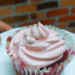 A picture of Red velvet Cup cake.
