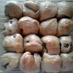 A picture of Jalapeño Honey Wholewheat Rolls.
