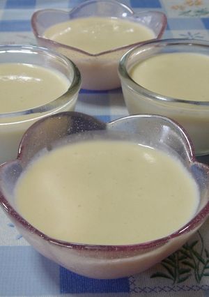 A picture of Tofu & Yogurt No-Bake Cheesecake.