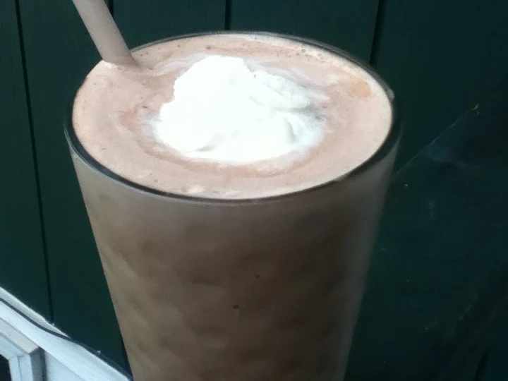 Easy Way Prepare Salted Caramel Mocha Fat-Stripping Frappa - THM (FP) the So Delicious Tasty