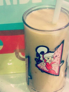 A picture of Lilhpster's Banana Bliss Smoothie.