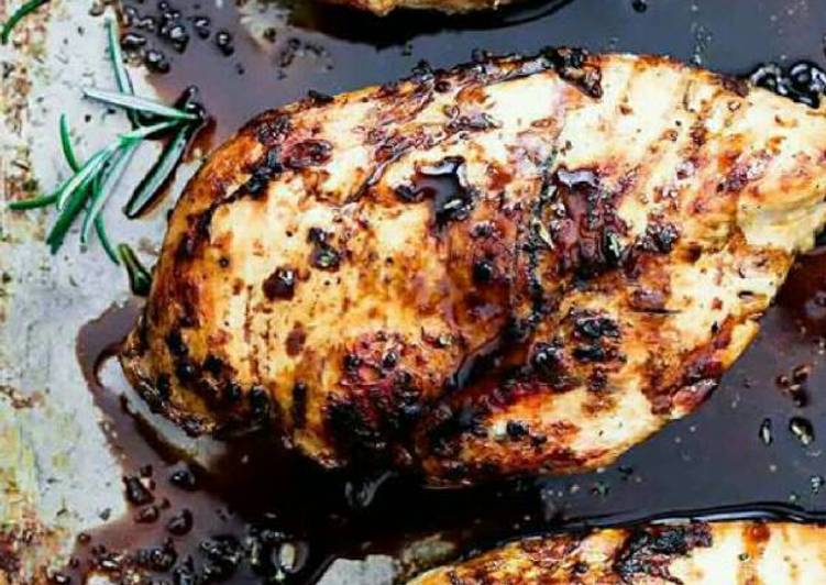 BAKED balsamic chicken