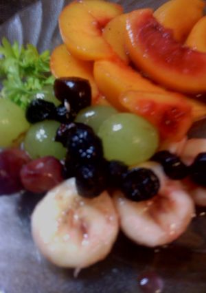 A picture of sunshines summer cool fruit salad.