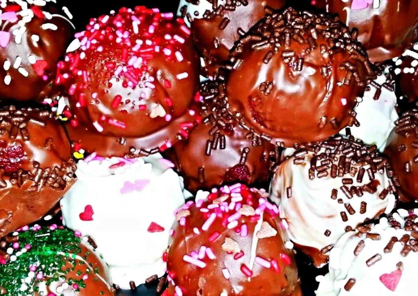 Mike's Moist Red Velvet Truffles