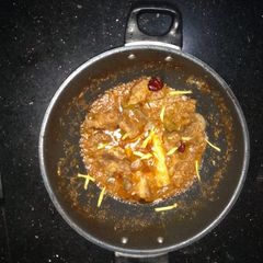 A picture of Mutton Mukhni Karahi Lahori Style.