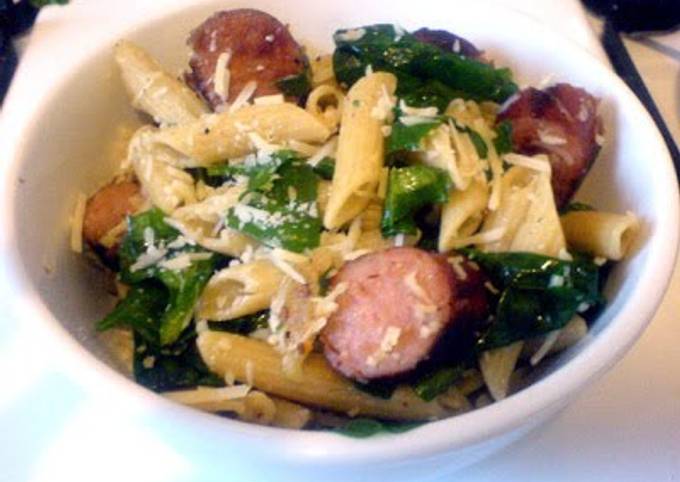 How to Make Any-night-of-the-week Spinach and Sausage Pasta