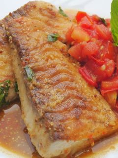 芥末籽奶油鯛魚排 的食譜成品照片