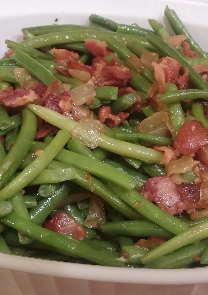 A picture of Quick Green Beans with Bacon.