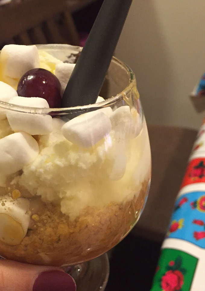 A picture of Dessert In A Cup.