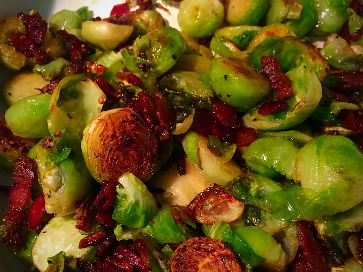 Easy Way Make Sautéed Brussels Sprouts With Bacon And Garlic which Delicious