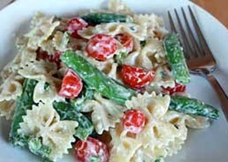 sugar snap pea &amp; cherry tomato pasta