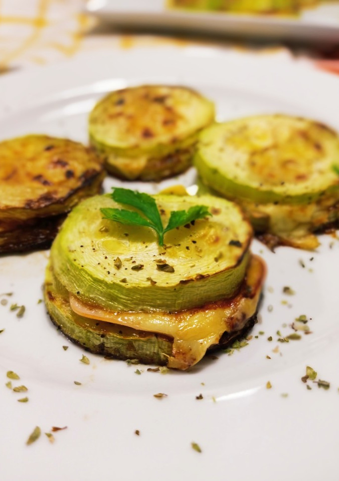 Una foto de Sándwiches de calabacín 😋