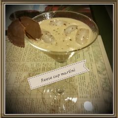 A picture of Reese peanutbutter cup martini.