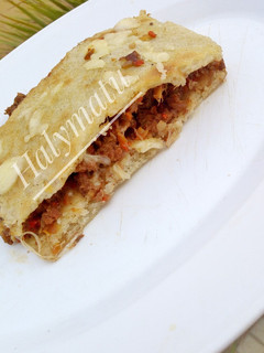 A picture of Baked Sinasir pie.