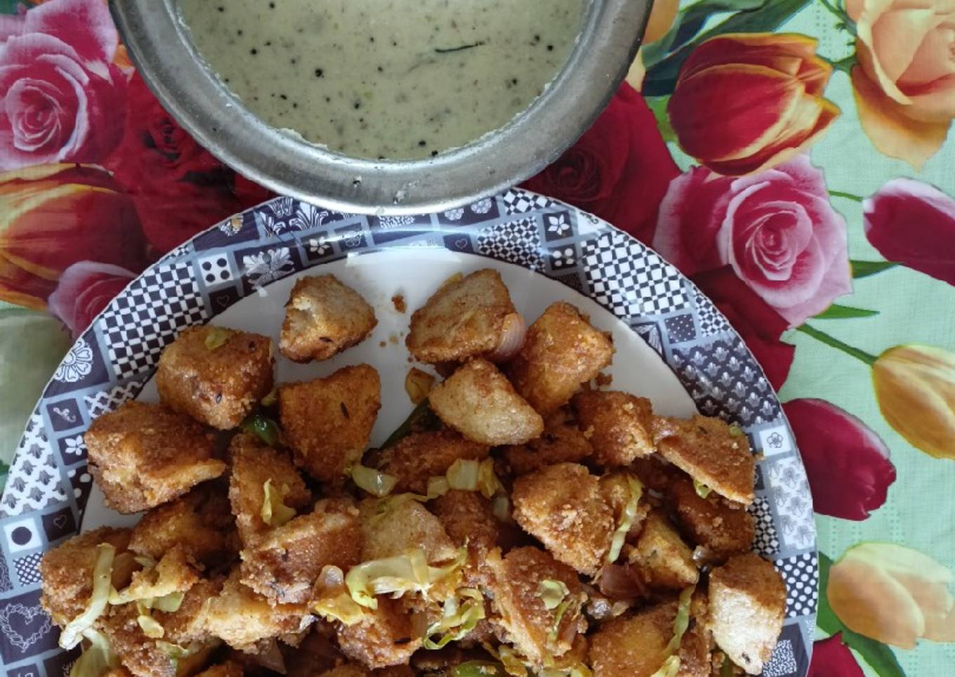 Oats masala Idli with coconut chutney