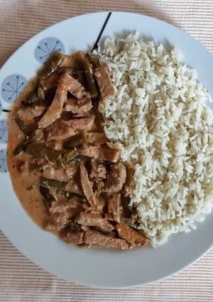 Tokány ceruzababbal és rizzsel recept fotója