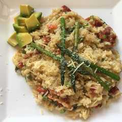 A picture of Risotto de Tomates secos y Espárragos.