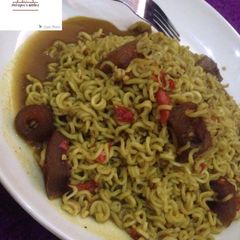A picture of Indomie Noodles with kpomo.