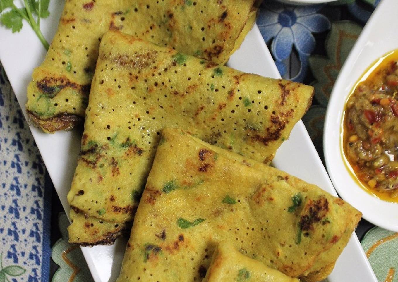 Tadka Dal Cheela / Crepes / Pancakes