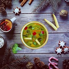 A picture of Thai Green Curry.
