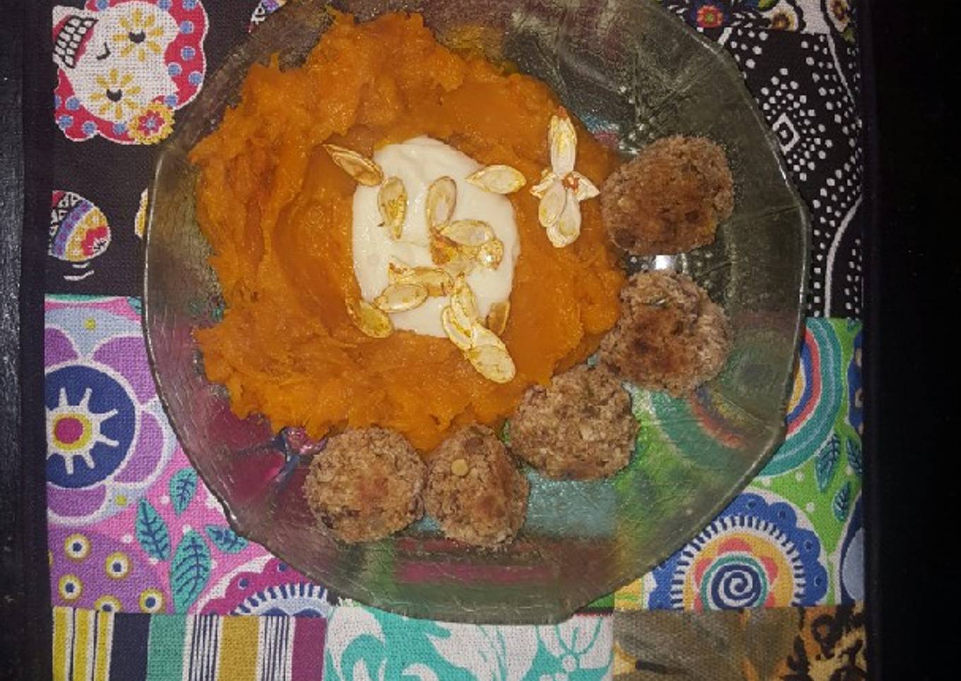 Albóndigas de lentejas con puré de calabaza