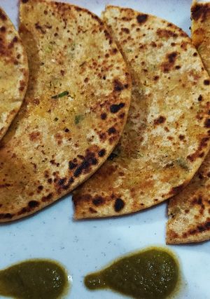 गोभी के पराठे (Gobi ke parathe recipe in Hindi) रेसिपी मुख्य फोटो