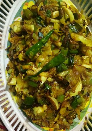 A picture of Cabbage-Spring Onion Fry.