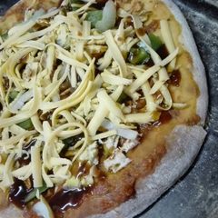 A picture of Easy to go Pizza.