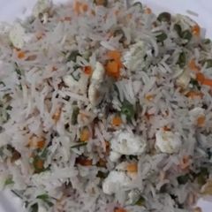 A picture of Restaurant style egg fried rice.