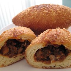 A picture of Crispy and Chewy Curry Bread.