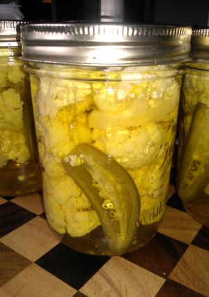 A picture of " HOT Cauliflower".