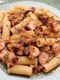 Pasta con ragú de pulpo
