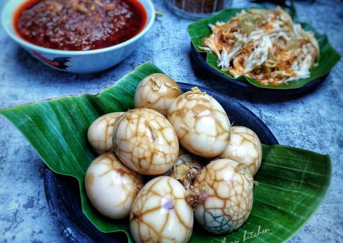 Bagaimana cara memasak Telur Pindang Marmer sajian Lebaran  sempurna